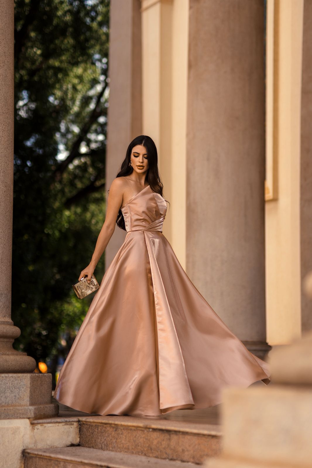 Vestido champagne